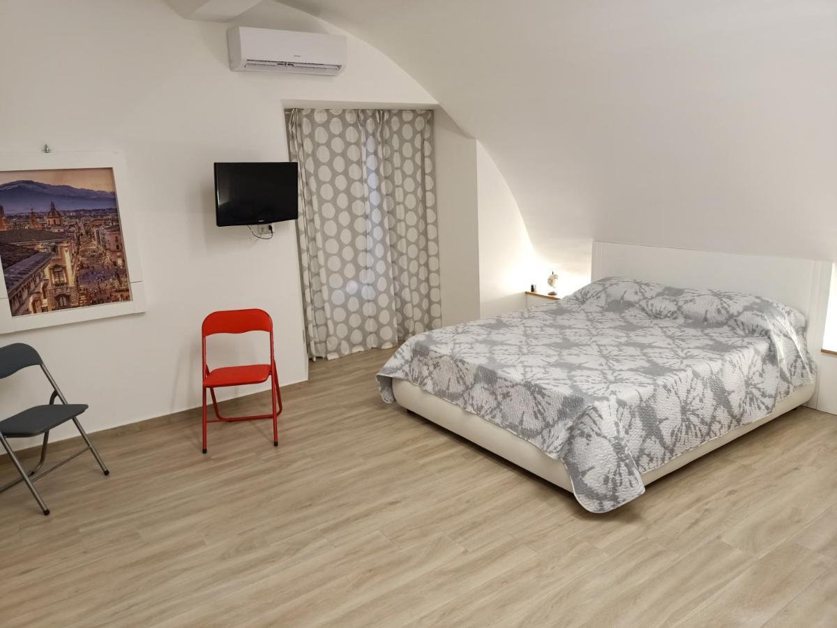 Duomo Home Катания Екстериор снимка